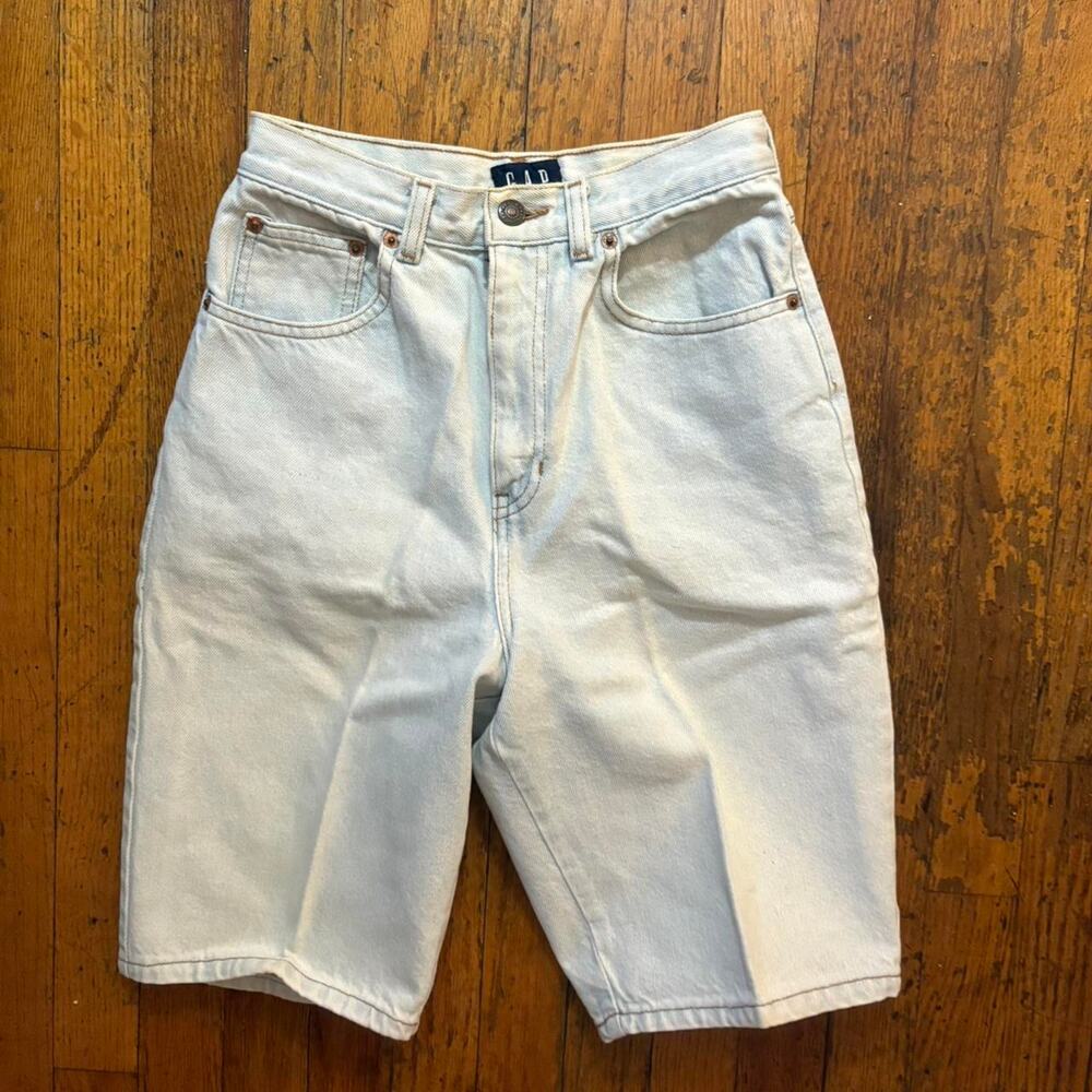 Vintage gap light wash shorts